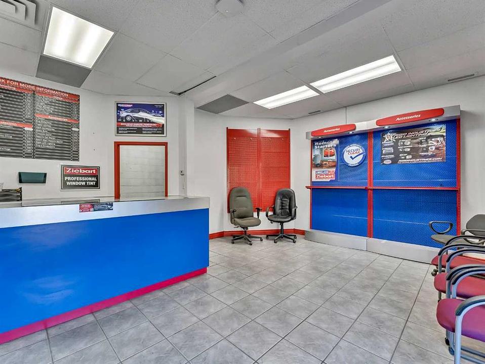 Kingsway Avenue Southeast, Medicine Hat, AB