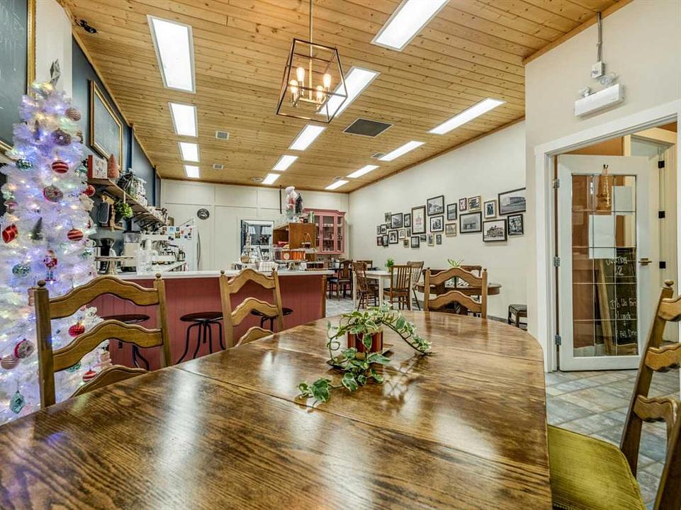 19 Broadway Street North, Raymond, AB