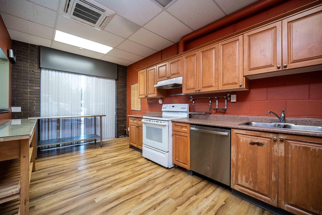 7009-7011 - 7009 Kingsway, Burnaby, BC