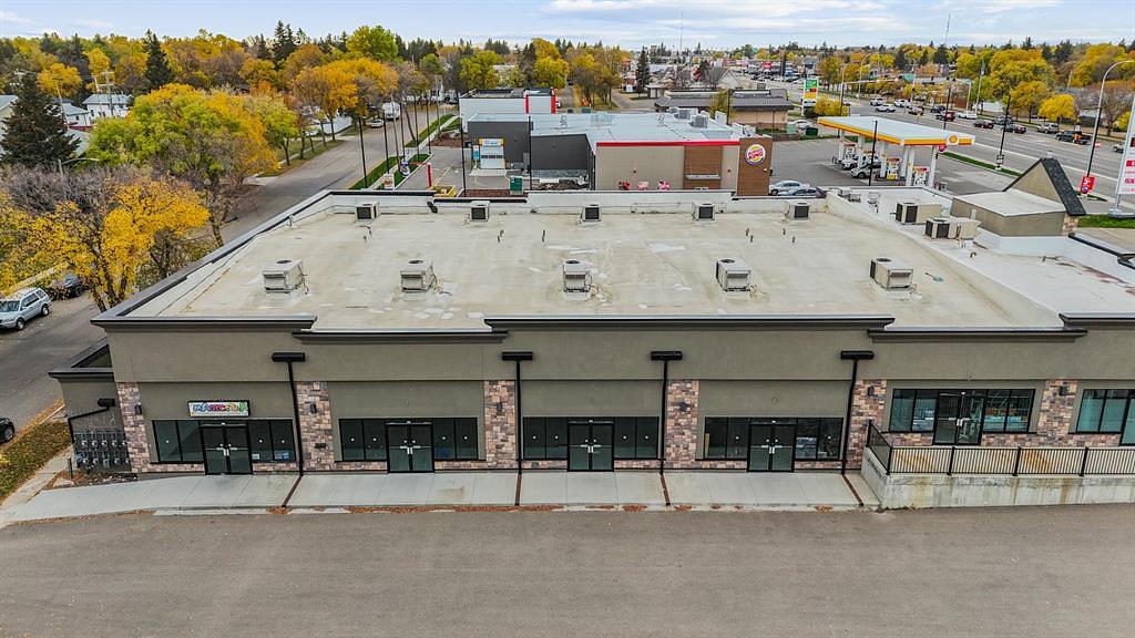 102 - 5703 48 Avenue, Camrose, AB