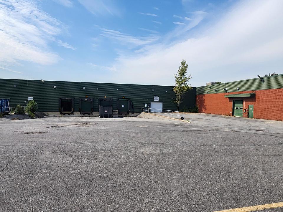 2695 Avenue Dollard, Montreal, QC