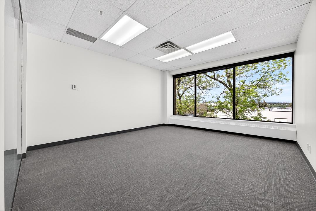 1565 27 Avenue Northeast, Calgary, AB