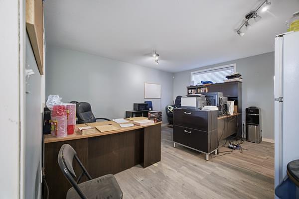 39325 Range Road 273, Bentley, AB