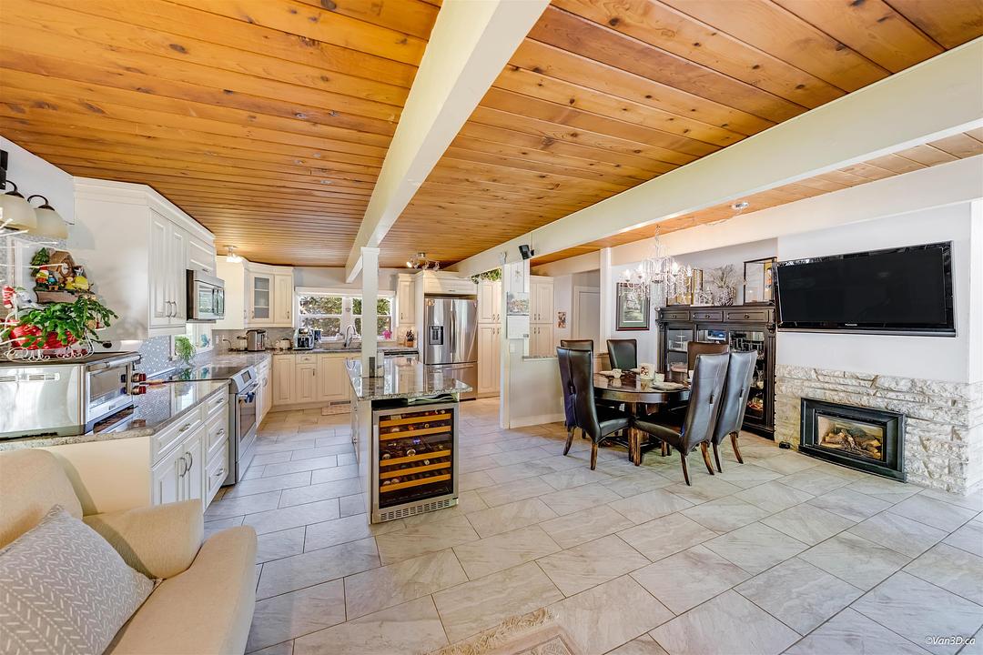 529 Appian Way, Coquitlam, BC