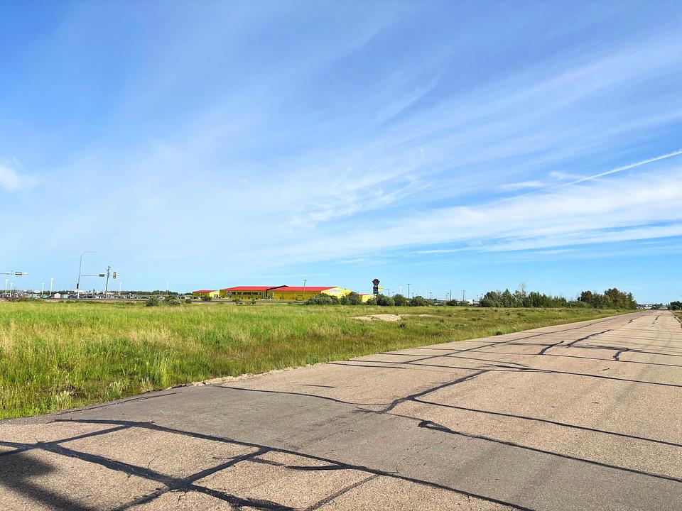 1110 4 Street, Nisku, AB