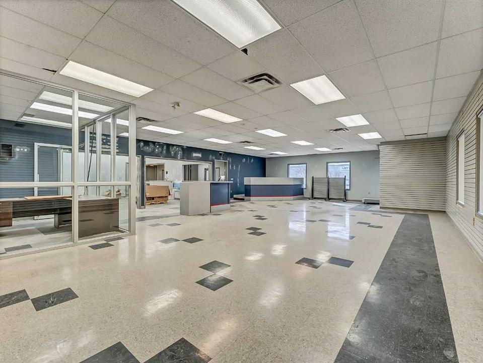 1782 32 Street Southwest, Medicine Hat, AB