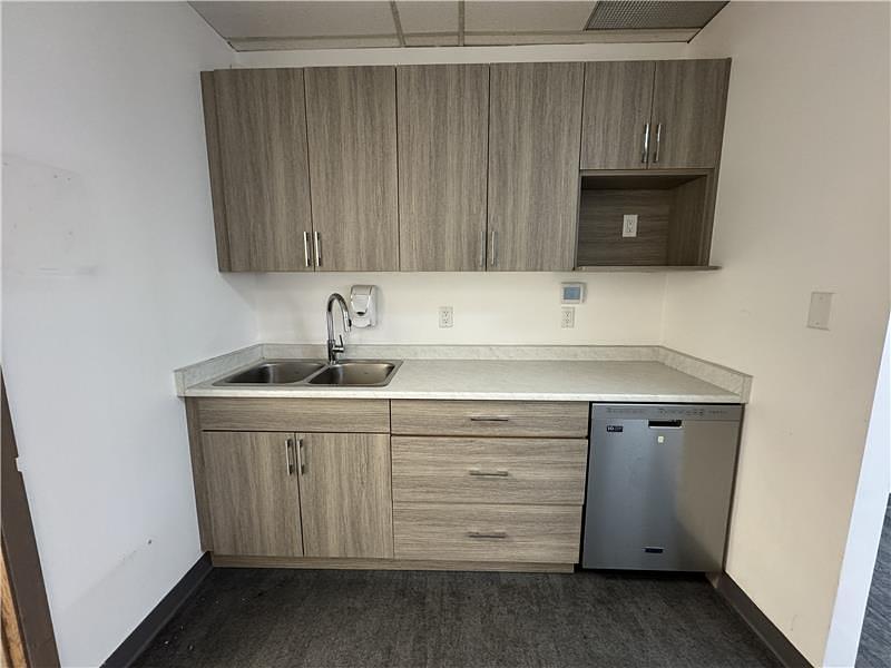 320 - 1212 West Broadway, Vancouver, BC