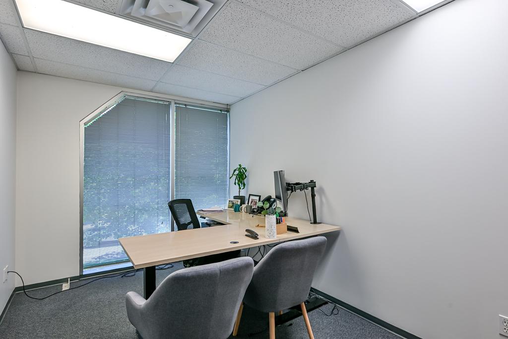 101 - 6554 176 Street, Surrey, BC