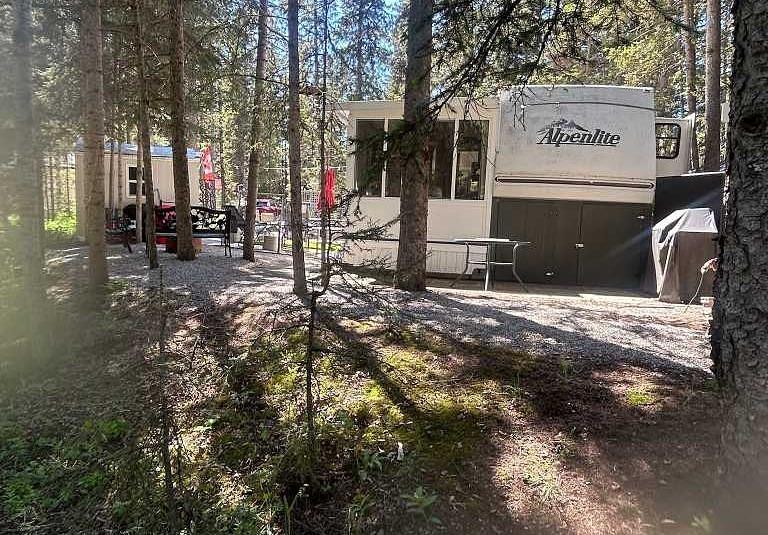 5 Timber Close - 5230 Alberta 27, Sundre, AB
