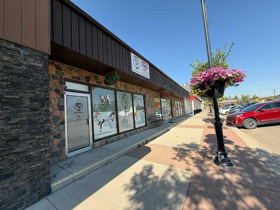 Lot 18 - 223 6 Street, Beiseker, AB
