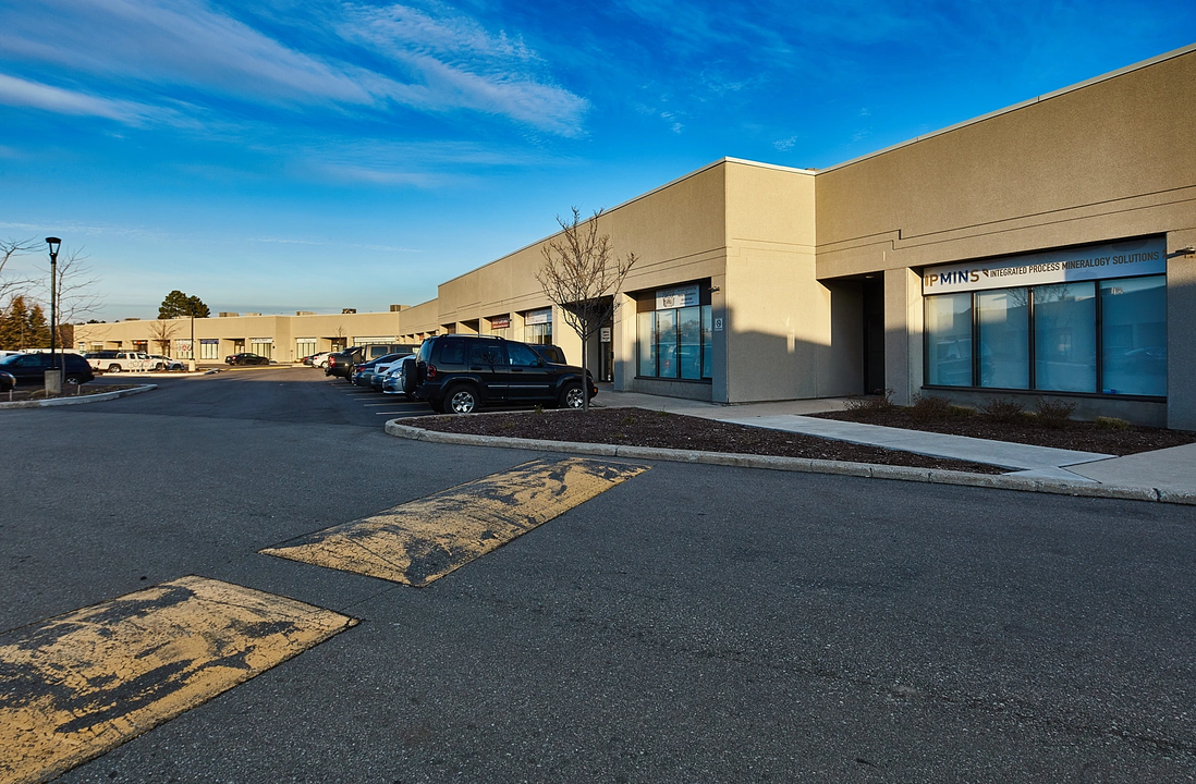 32-33 - 3150 Ridgeway Drive, Mississauga, ON
