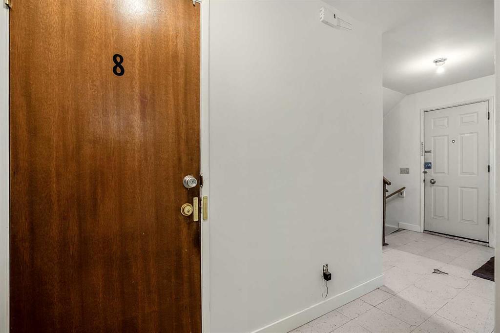 1405 8 Avenue Southeast, Calgary, AB