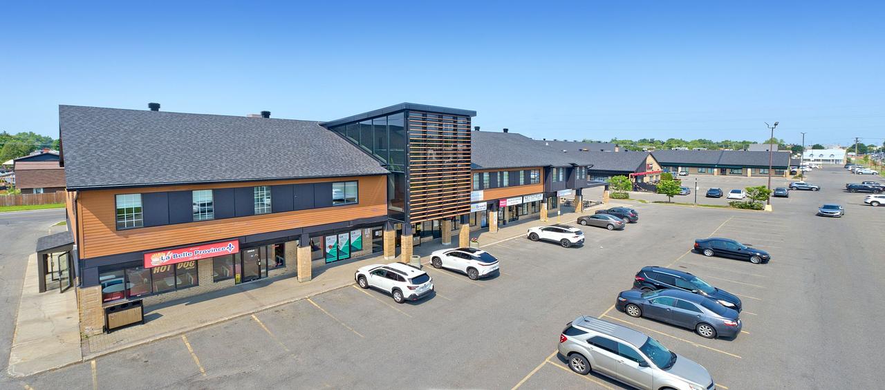 3608 Boulevard Saint-Charles, Kirkland, QC
