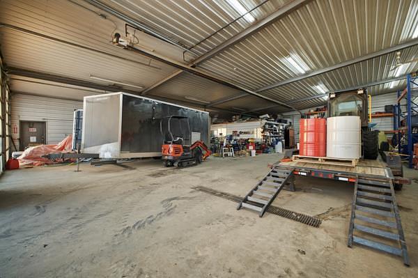 39325 Range Road 273, Bentley, AB