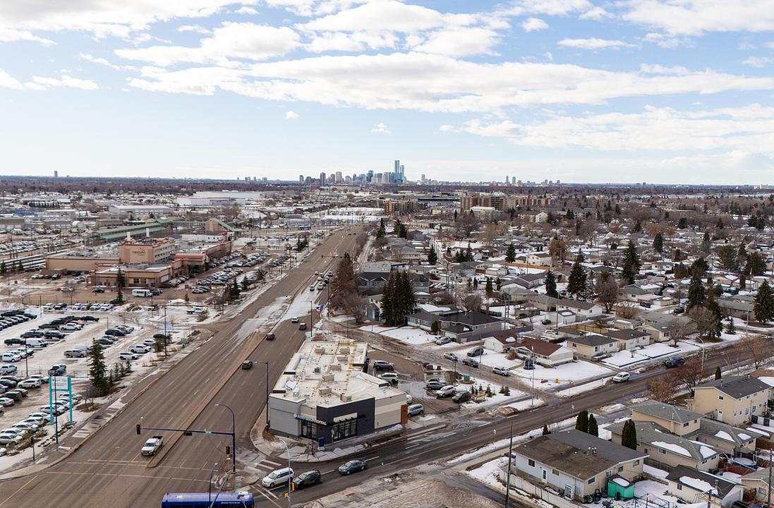 5811 132 Avenue Northwest, Edmonton, AB