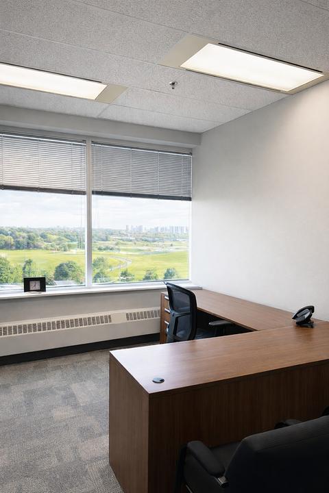 701 - 2630 Skymark Avenue, Mississauga, ON
