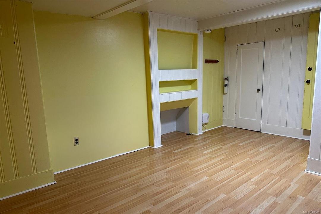 1043 Belmont Avenue, Victoria, BC