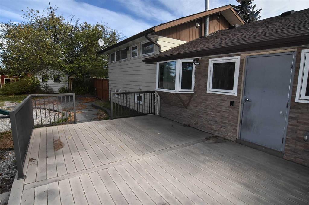 309 Main Street North, Airdrie, AB
