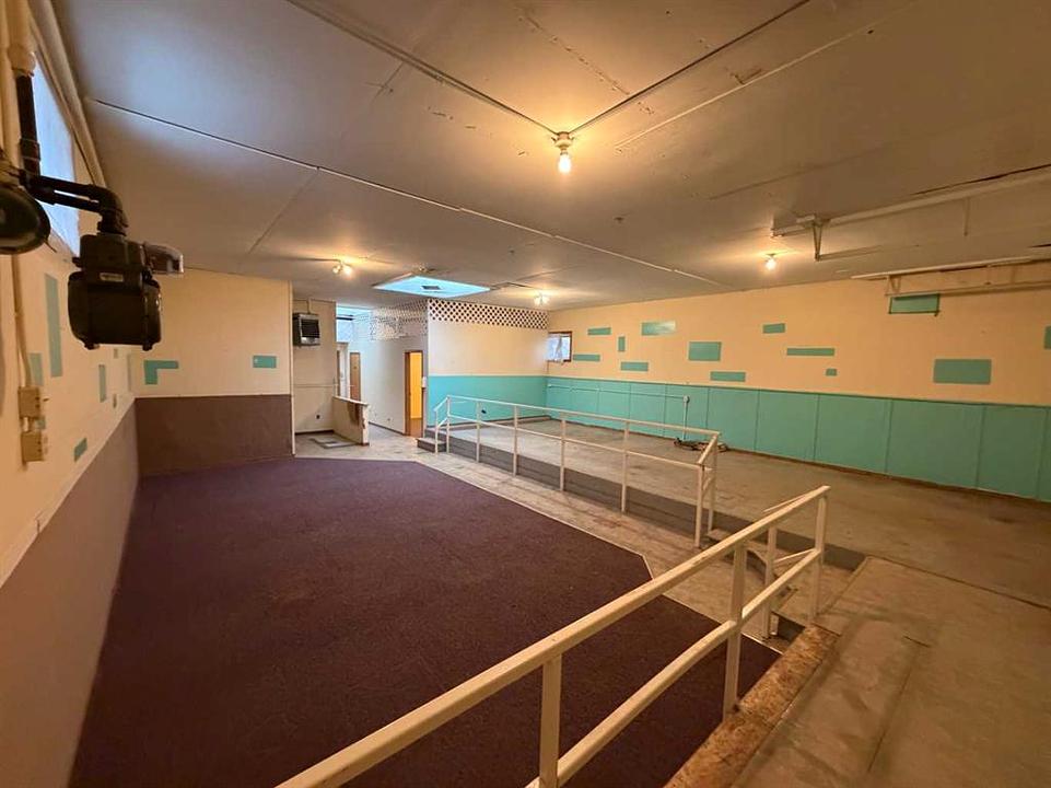 416 Caradoc Avenue, Carbon, AB