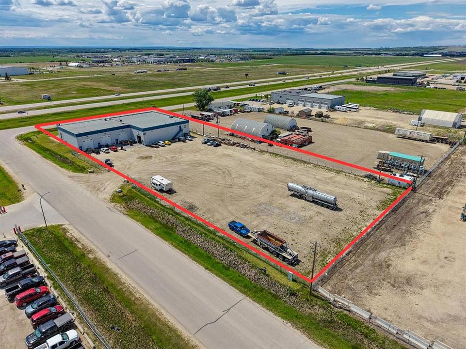 12102 101 Avenue, Grande Prairie, AB