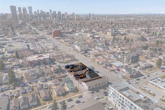 2018 Centre Street North, Calgary, AB