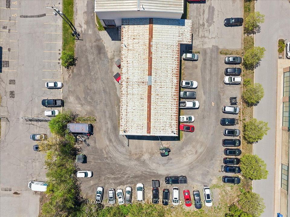 24 Edgewater Street, Ottawa, ON