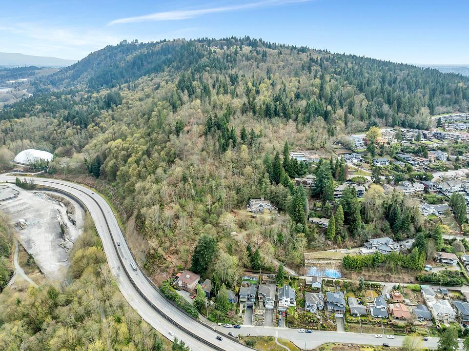 7235 - 7356 Bayview Drive, Burnaby, BC