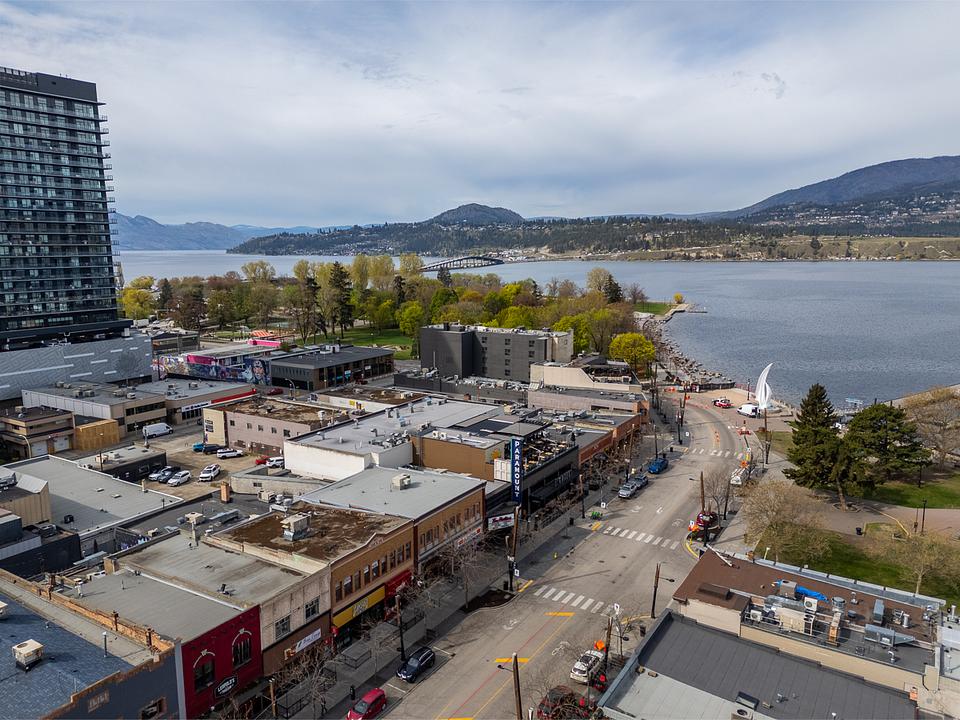 267 Bernard Avenue, Kelowna, BC