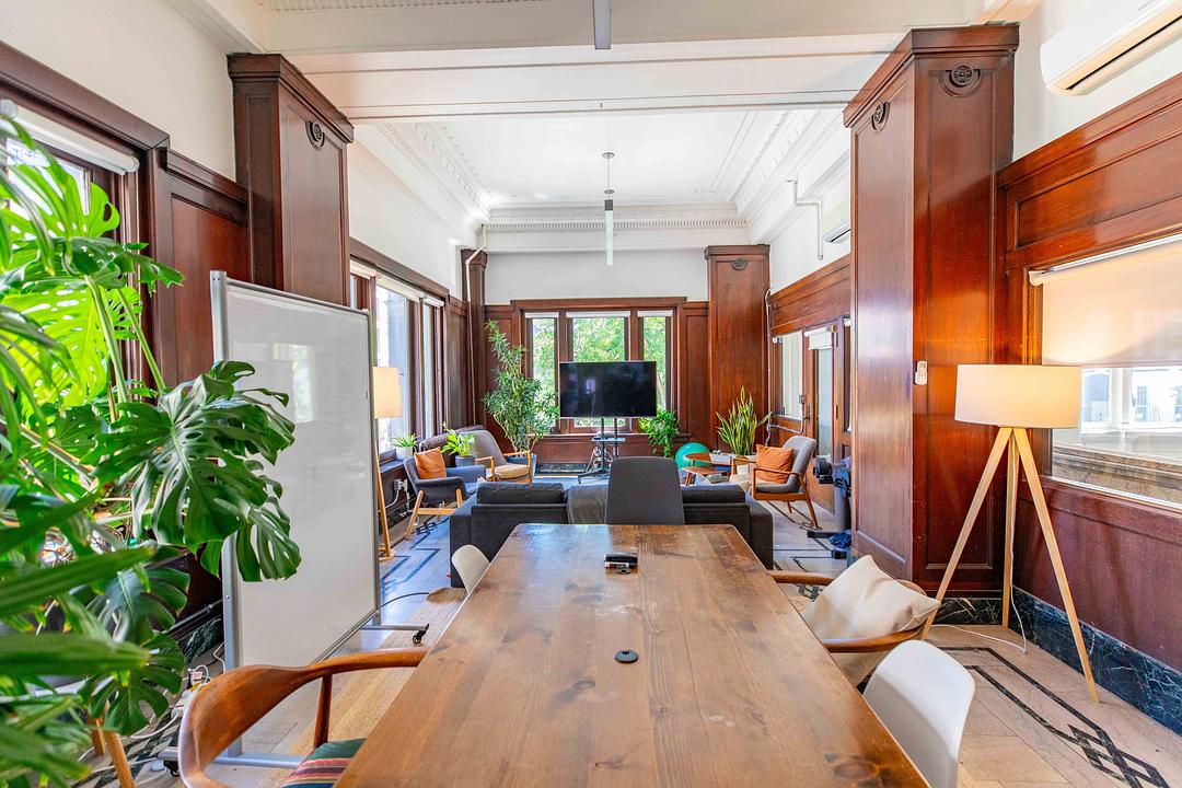 Main & Mezz - 402 W Pender St, Vancouver, BC