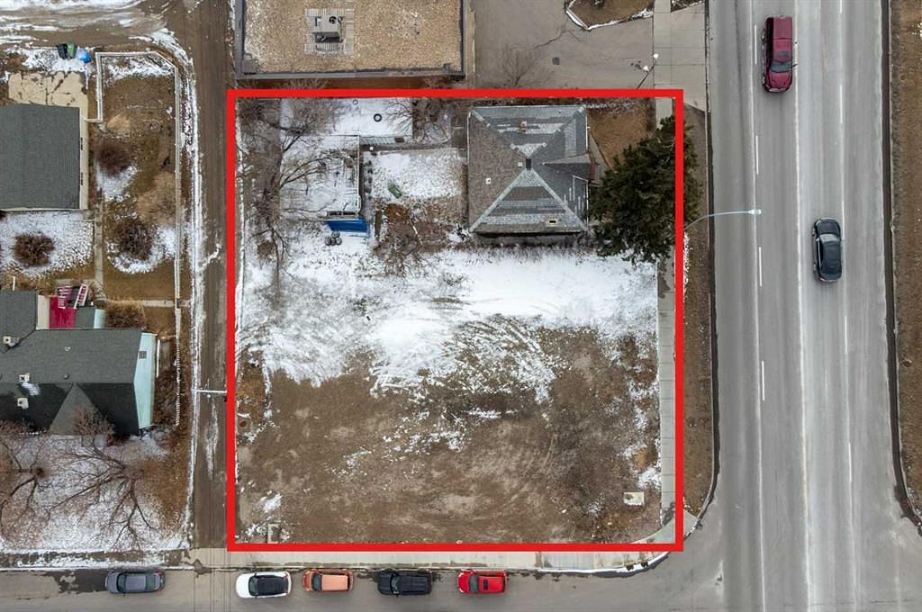 2620 Centre Street North, Calgary, AB