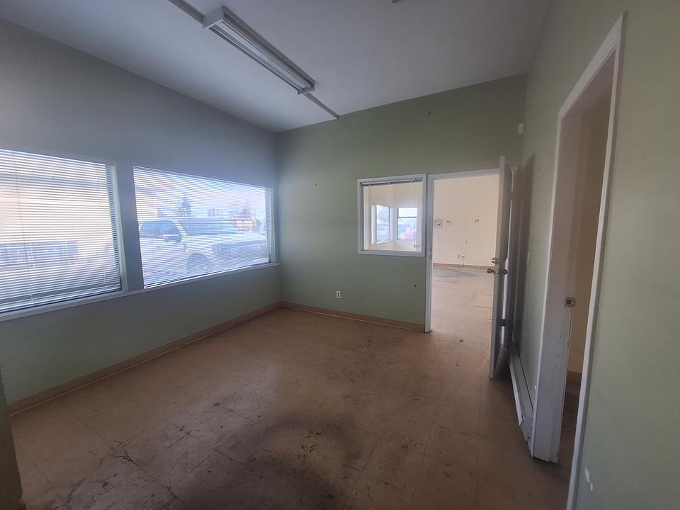 C - 690 Comox Road, Nanaimo, BC