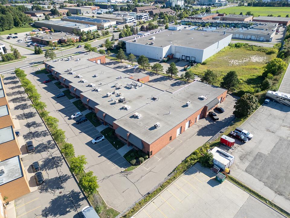 18 - 215 Traders Boulevard East, Mississauga, ON