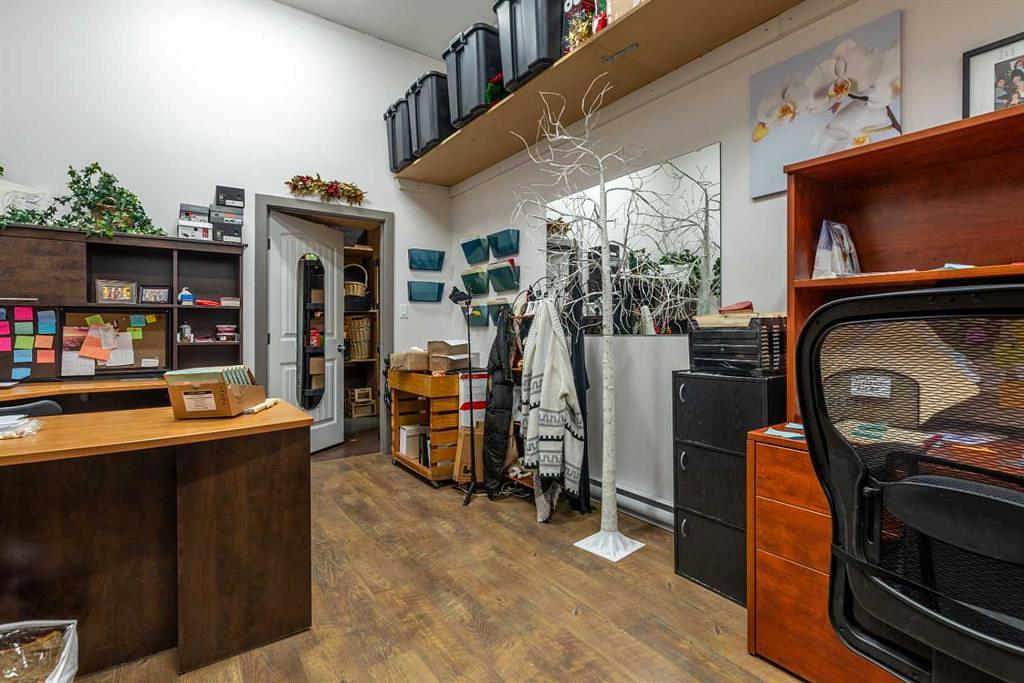 4305 57 Avenue, Lloydminster, AB