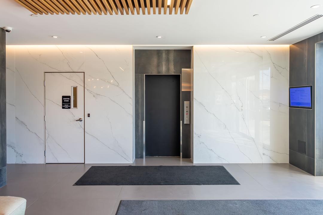 300 - 8001 Weston Rd, Vaughan, ON
