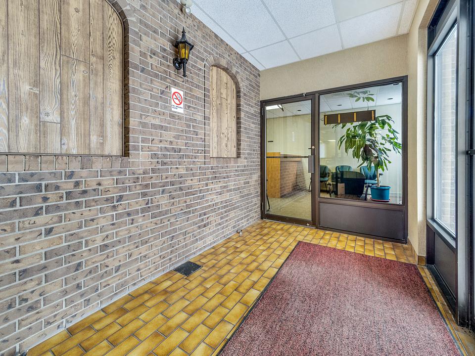 2105 20th Avenue, Coaldale, AB