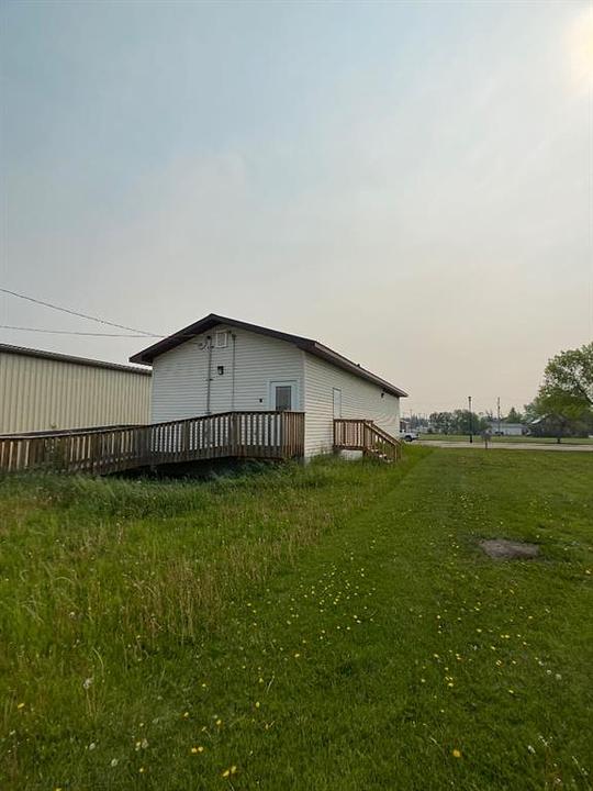 211 Main Street Southwest, Falher, AB