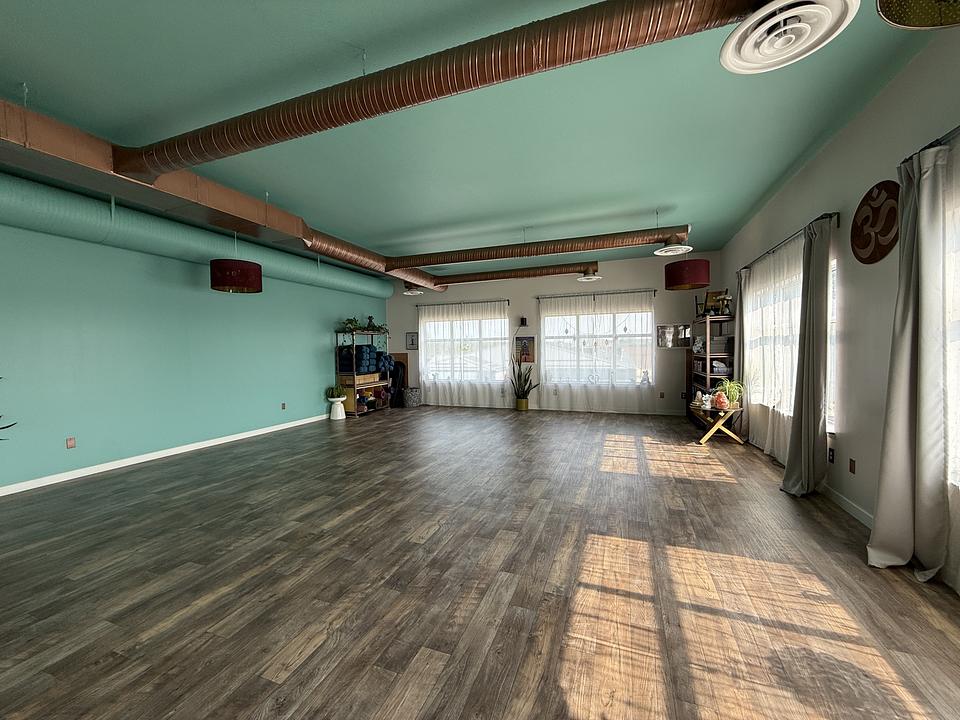 203 - 5025 Parkwood Road, Blackfalds, AB