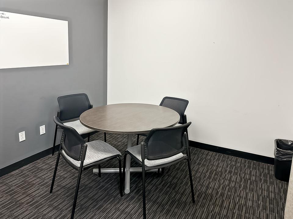 T500 - 3055 Boulevard Saint-Martin Ouest, Laval, QC