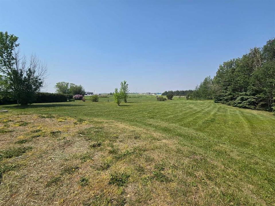 28244 Alberta 590, Innisfail, AB