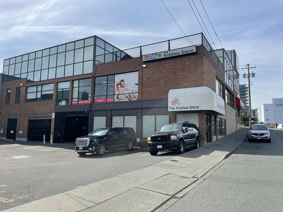 201 - 3045 Douglas Street, Victoria, BC