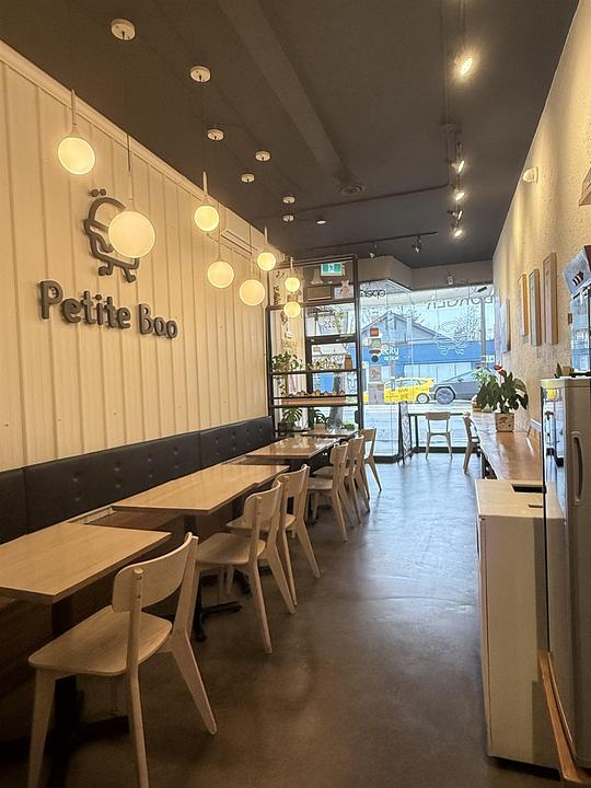2825 West Broadway, Vancouver, BC