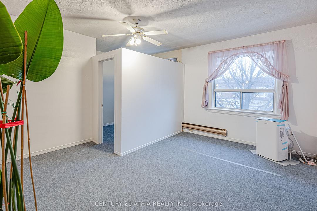 1564 Danforth Avenue, Toronto, ON