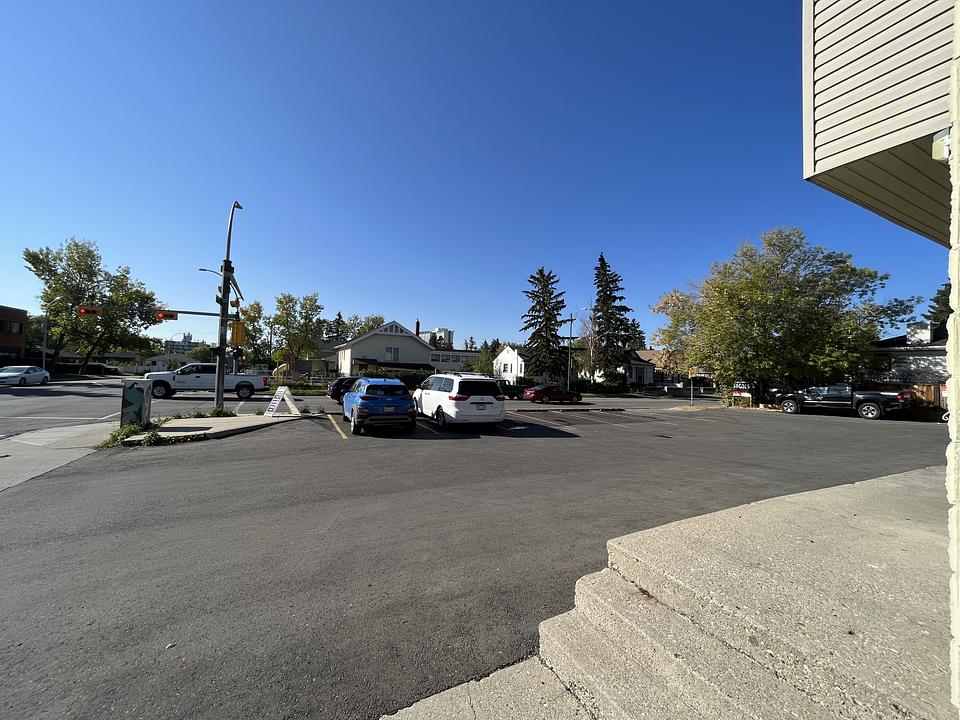 3 - 1104 20 Avenue Northwest, Calgary, AB