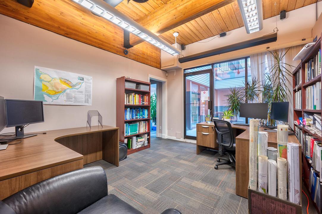 220 - 18 Gostick Pl, North Vancouver, BC