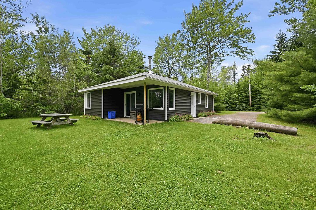320 Cove Road, Economy, NS
