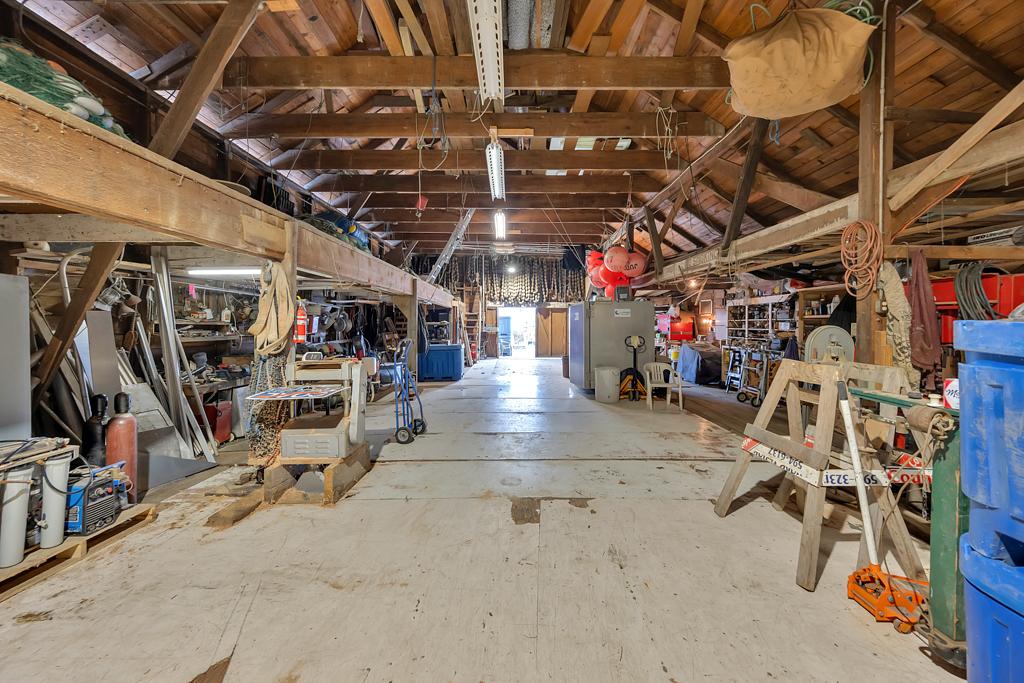 9505 Gunderson Road, Delta, BC