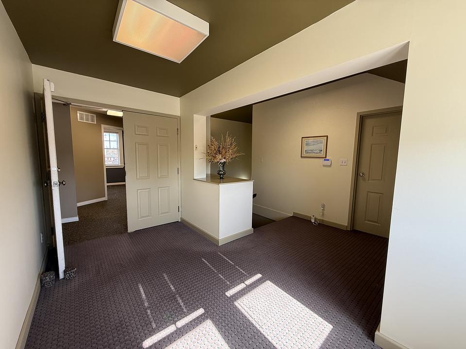 3 - 5000 51 Avenue, Red Deer, AB