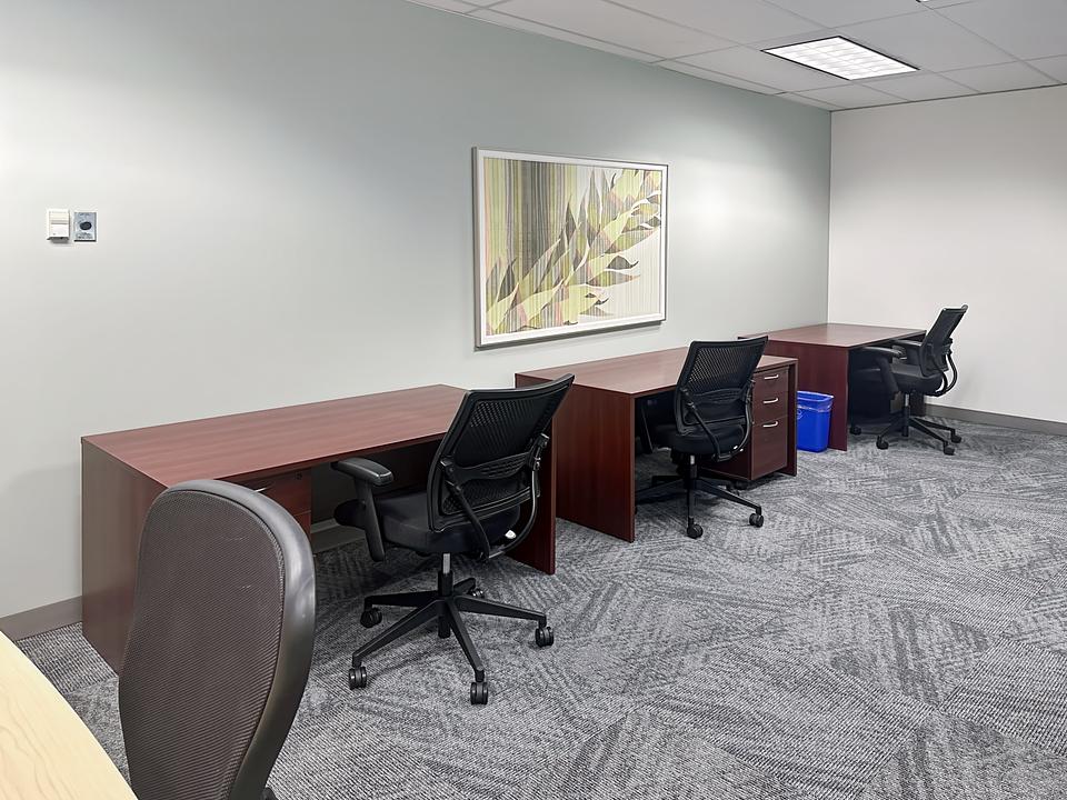 15 Allstate Parkway, Markham, ON