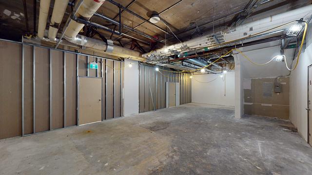 320 Queen Street, Ottawa, ON