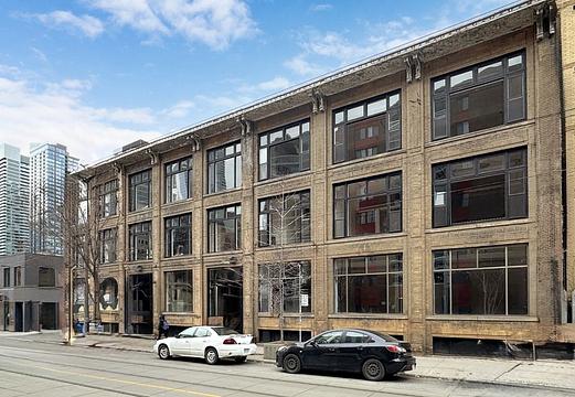 10 McCaul Street, Toronto, ON